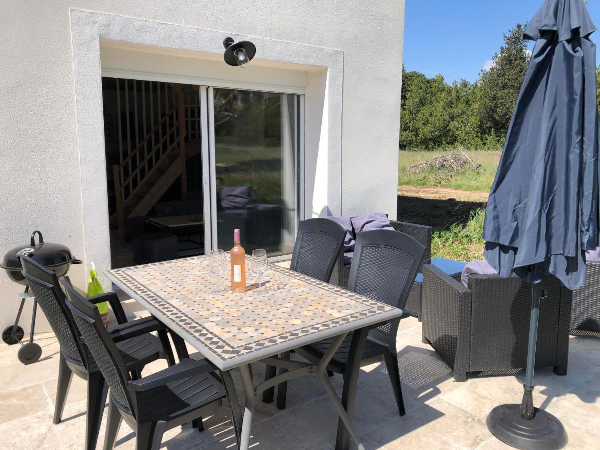 Gite De Charme En Provence Villa Monteux Eksteriør bilde