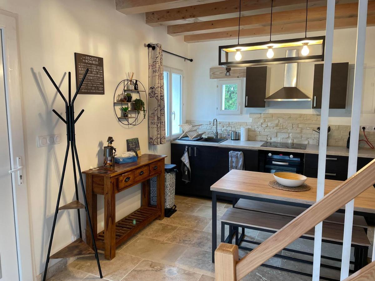 Gite De Charme En Provence Villa Monteux Eksteriør bilde